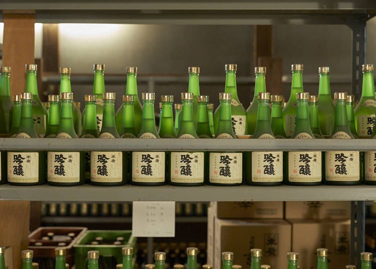 Suehiro is also unusual in keeping vintage sake in reserve. Sake is usually drunk as fresh as possible, but many Japanese breweries are starting to consider the possibilities of vintage sake. Suehiro remains a pioneer as ever!