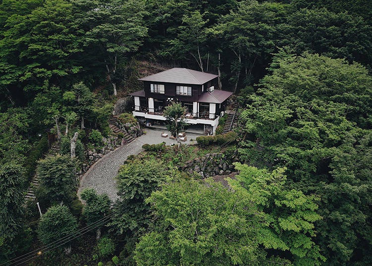 ３．温かみのある山小屋体験を「箱根星空の丘」で