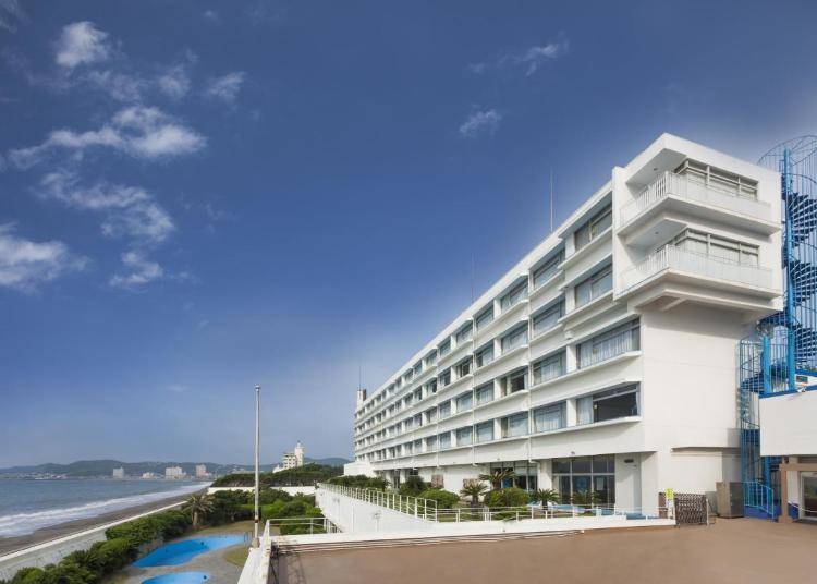 飯店直接面向海洋，設點位置極佳（照片來源：Booking.com）