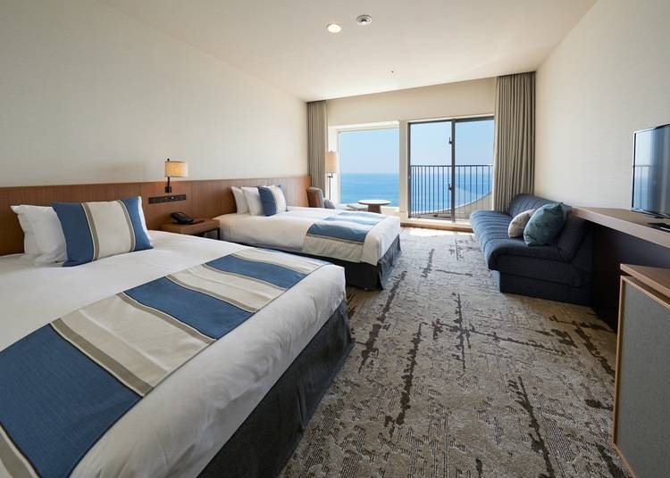 An Ocean View Twin Room, where you can fully soak in the Shonan seaside