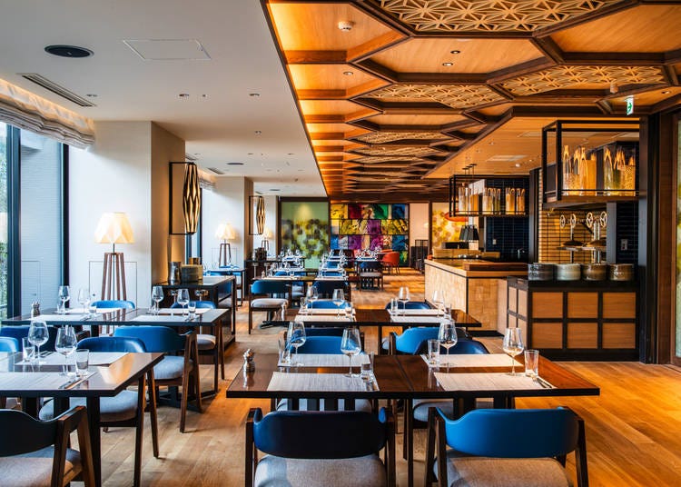 The impressive design of Riverside Kitchen & Bar incorporates traditional Japanese art