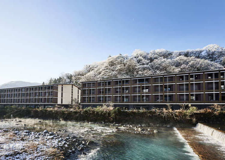 設點在流過箱根城鎮的早川沿岸，於2020年1月開幕