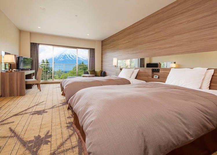 Moderate Twin room (Mt. Fuji side) with an exceptional view of Mt. Fuji