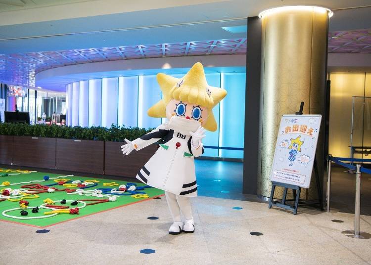 Sorakara-chan welcomes you wearing a limited-time costume and a mask to combat infectious disease © Khara ©TOKYO-SKYTREE