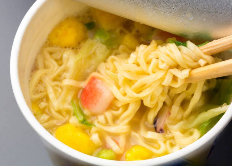 6.和風でなくても喜ばれる「自国でレアな食べ物」