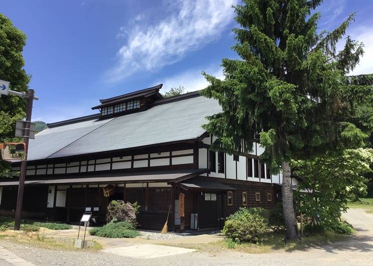 2. Hatago Maruhachi: A Comfortable, Private Space in a Renovated Old Folk Home