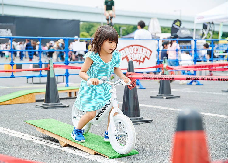 Training bikes can be enjoyed for free *This is a photo of a past event. ©CHIMERA Union