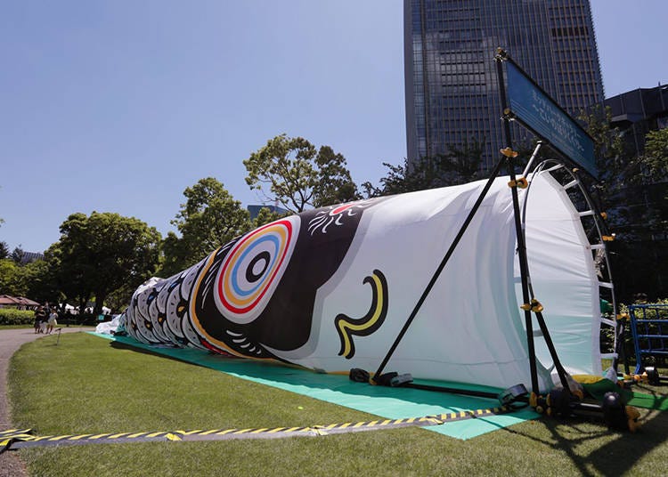 You can experience going through this enormous koinobori *This is a photo of a past event.