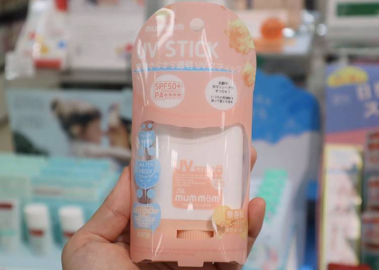 3. Mummom UV Stick - A Versatile Solution For Sensitive Skin (1,540 yen, stick type, SPF50+・PA++++)