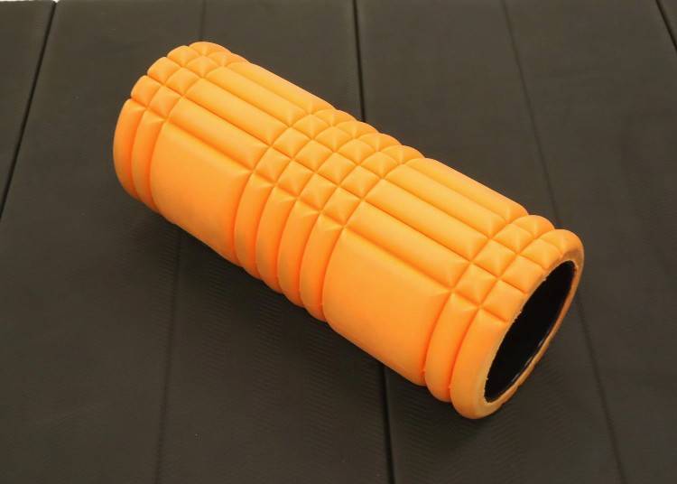 4）舒緩筋膜、放鬆全身！TRIGGER POINT按摩滾筒「Grid Foam Roller」（橘）