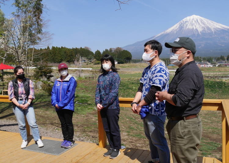 The staff who came to welcome us. With a team capable of speaking English, Spanish, French, and other languages, they can accommodate many foreign-language speakers.