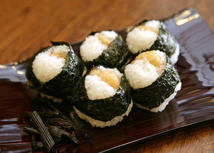 天むす（Tenmusu）：虾天妇罗饭团