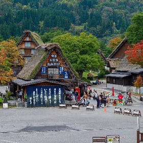 名古屋出发：高山与白川乡一日游
（图片来源：Klook）