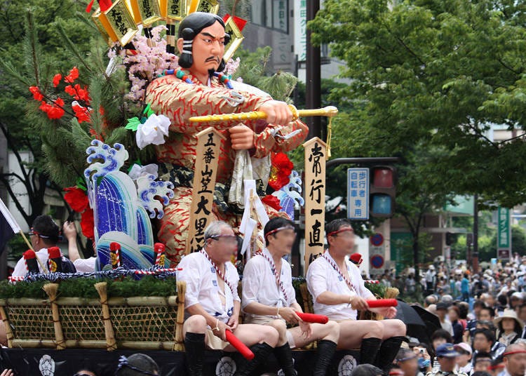 博多祇园山笠（7月初）