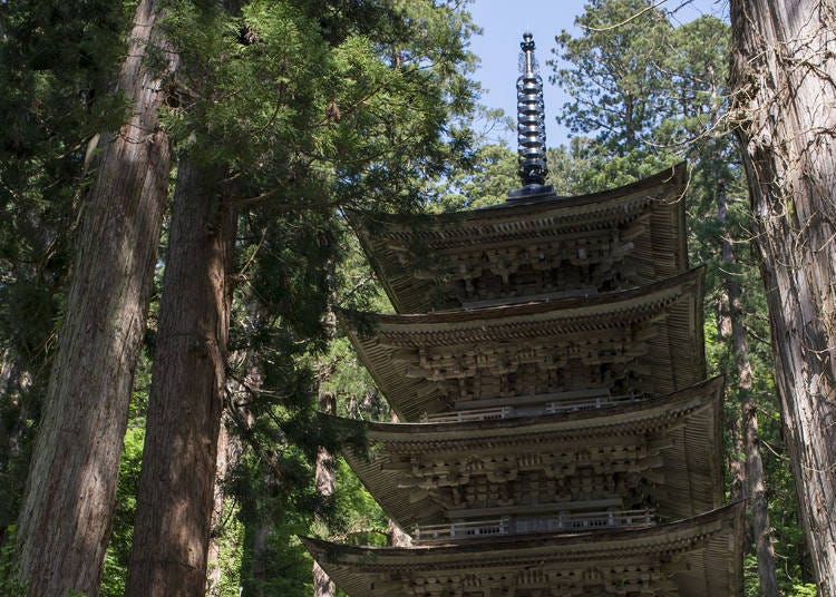 羽黒山五重塔