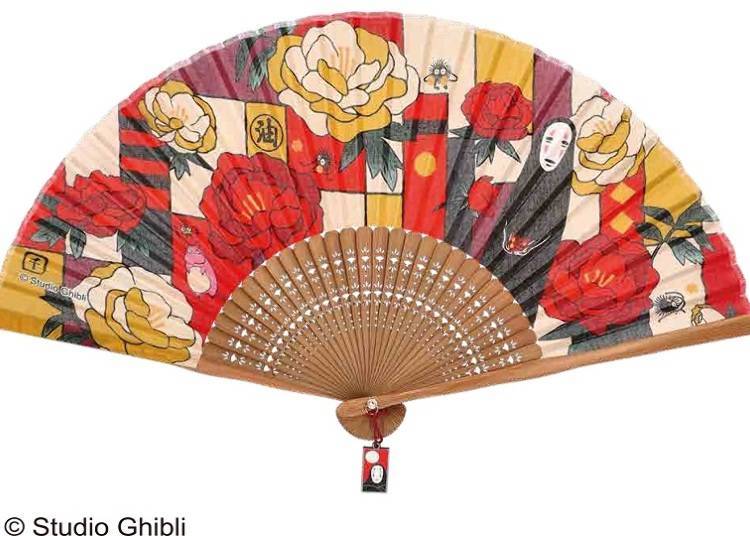 Spirited Away Folding Fan Hanafuda (3,278 yen including tax)