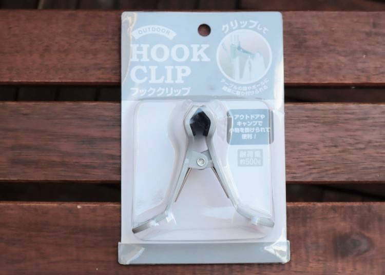 Seria: Hook Clip - Hang Anything, Anywhere! (108 yen)