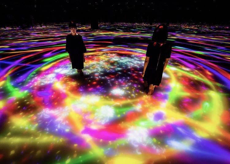 teamLab, Drawing on the Water Surface Created by the Dance of Koi and People - Infinity, 2016-2018, Interactive Digital Installation, Endless, Sound: Hideaki Takahashi © teamLab teamLab is represented by Pace Gallery