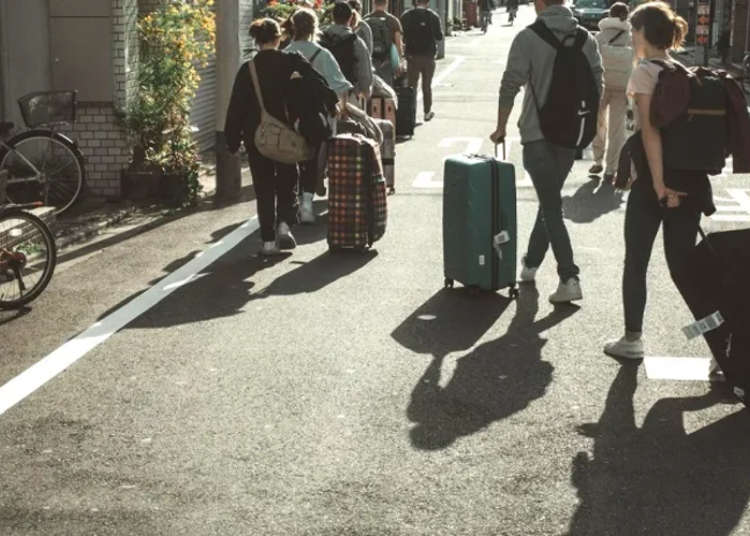 Survey asks foreign tourists what bothered them in Japan, more than half gave same answer