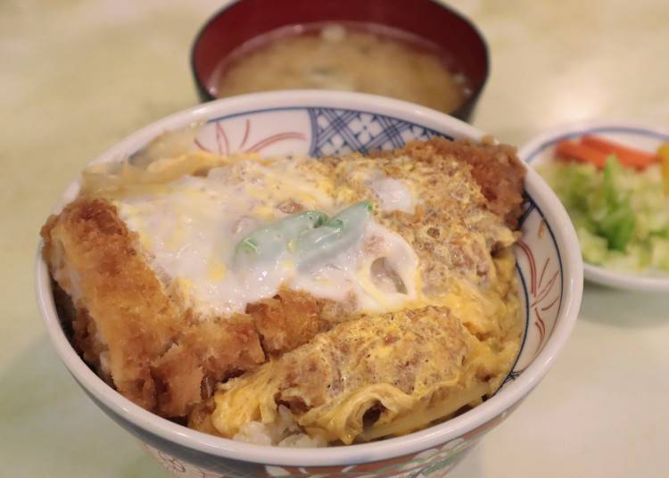 ■这就是经典的古早味炸猪排丼！ Tonkatsu Akebono（有乐町）