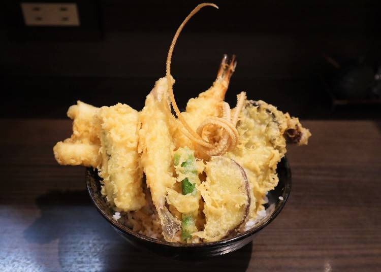 Shitamachi Tendon Akimitsu in Asakusa: The Look and Taste of this Dish is Superb!