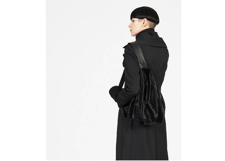 ▶Y BODYBAG (fur) 71,500 yen