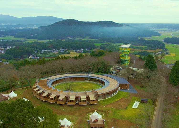 녹음이 우거진 숲과 산에서 마음의 치유를. 하나야사토야마 주변을 느긋하게 산책하기