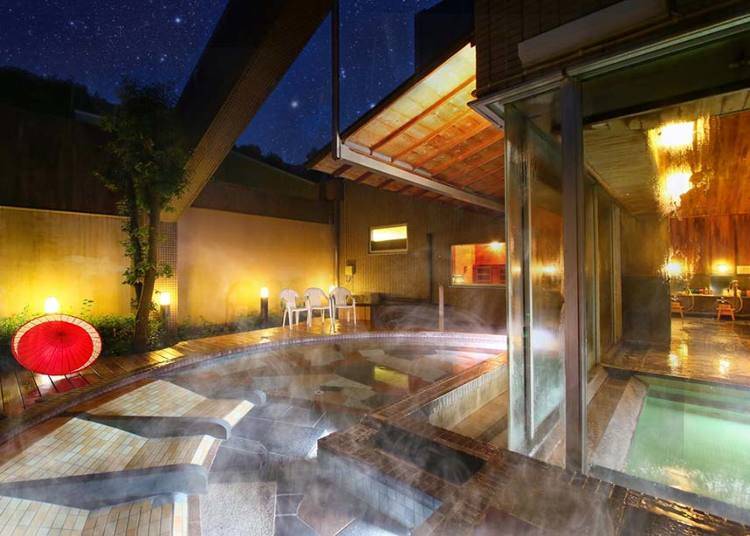 Outdoor bathing amongst the stars at Ōedo Onsen Monogatari Kimitsu no Mori (Image Source: PR Times)