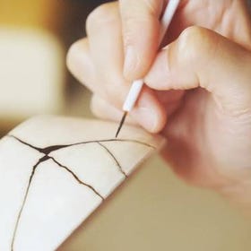 Tokyo: Japanese Gold Repair Kintsugi Workshop in Shinjuku
Details & Bookings ▶
(Experience Provider/Photo: Klook)
