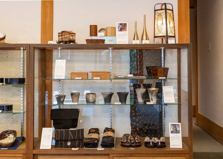 At Gallery Teto Teto, you’ll find a range of ochazome products.