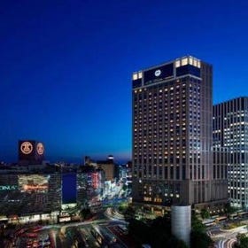 豪華飯店：橫濱灣喜來登大酒店