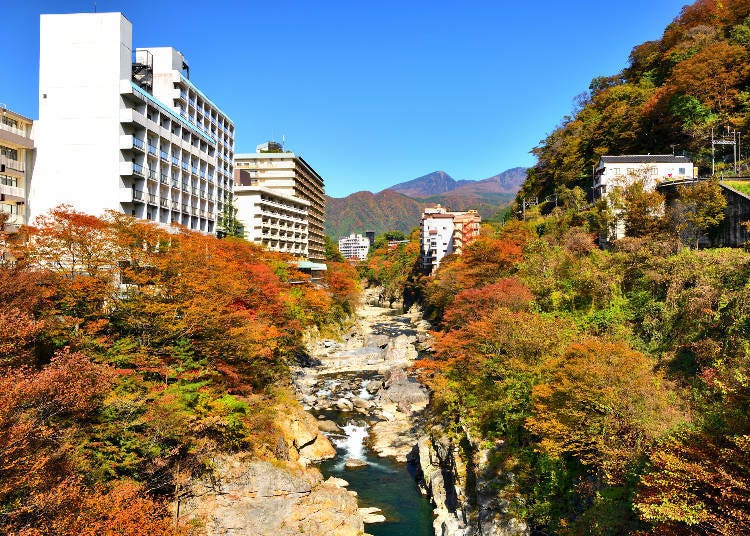 Kinugawa Onsen in autumn (Image: PIXTA)