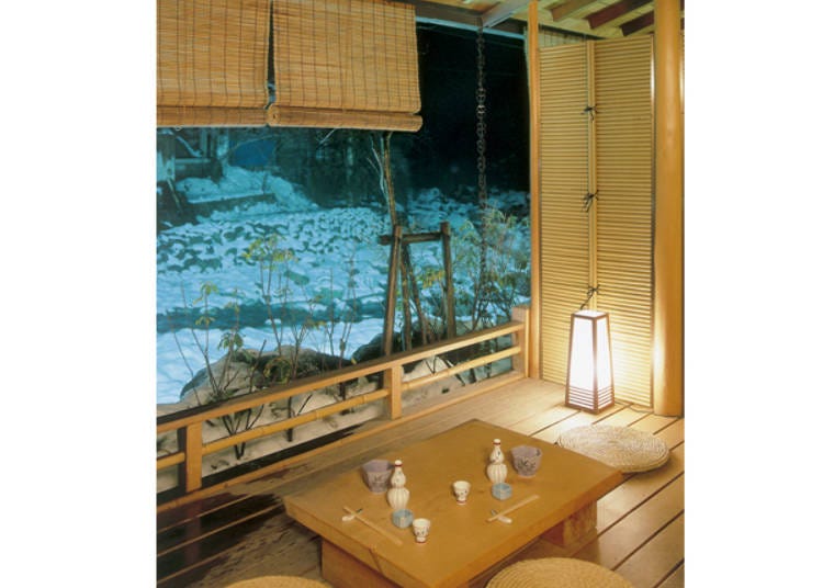 ▶특실: 수키야즈쿠리 방식으로 지은  쓰키미다이가 딸린 객실