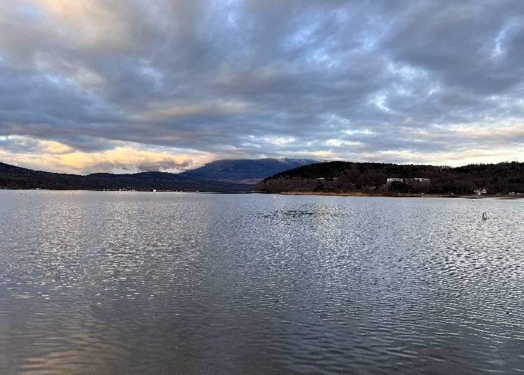 Slow sightseeing idea #1: Strolling and cycling around Lake Yamanaka