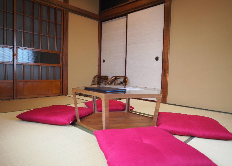 The interior of KOIKE/MIYATANI Room 202