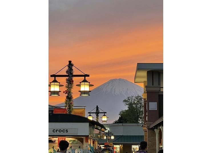 從御殿場outlet所拍到的黃昏富士山｜照片來自《明太子小姐生活旅遊日記》Facebook