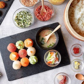 Instagrammable Cooking Class in Asakusa (Temari Sushi + Miso Soup)
Photo: Klook