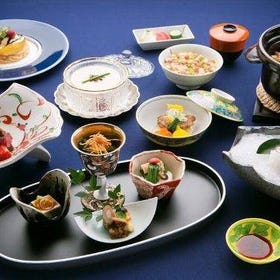 日本橋・灘萬高級懷石料理
▶點擊訂位
圖片提供：kkday