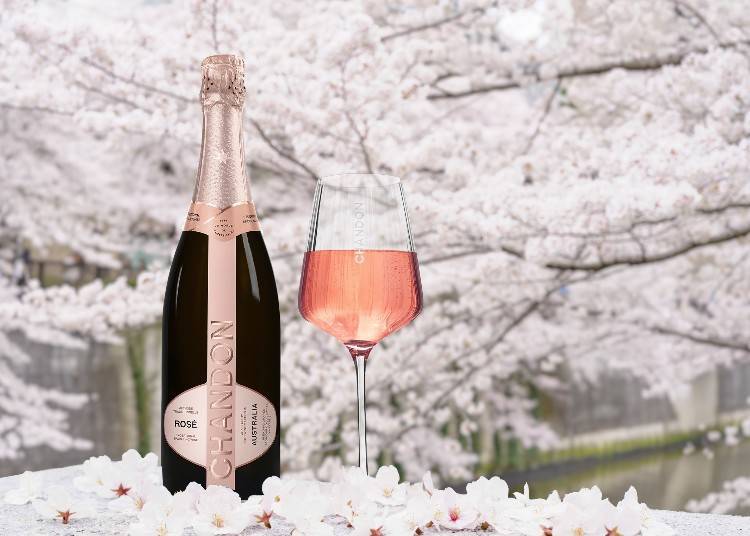 Point 1: Savor Sakura-Colored Sparkling Wine While Enjoying the Blossoms