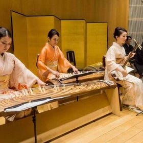 Traditional Japanese Music ZAKURO SHOW in Tokyo