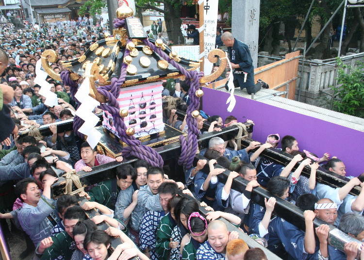 出宮(C)淺草神社