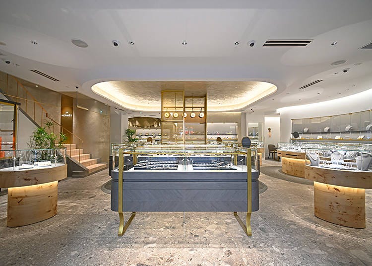 5. Ginza Yukizaki: A Premier Luxury Jewelry and Watch Store in Tokyo