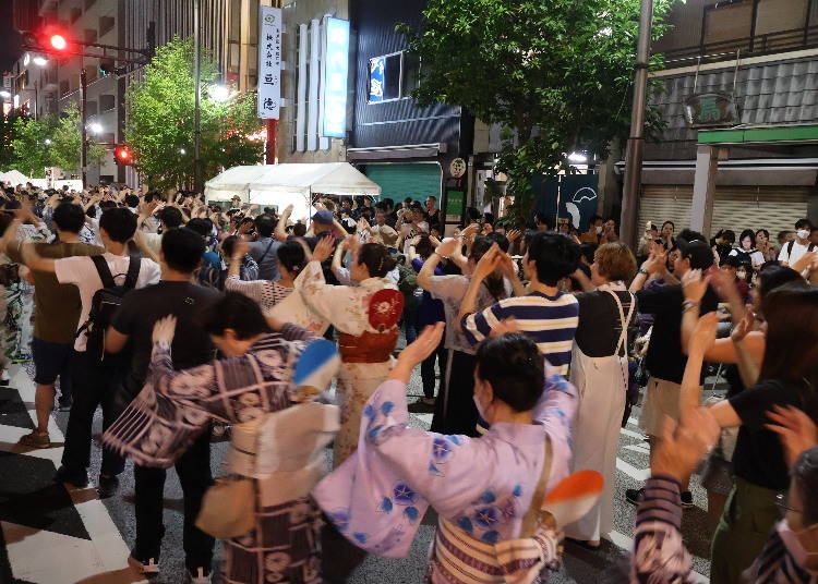 雷門盆踊り(台東区)