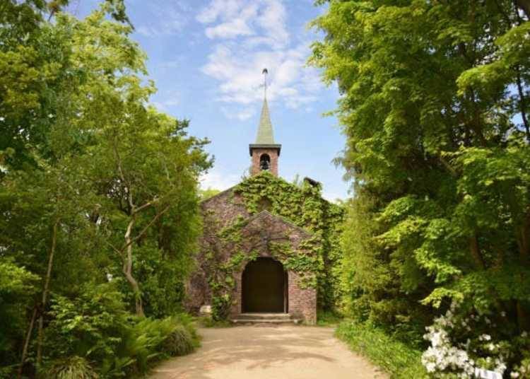 ▲The red-brick Rokuzankan, designed in the style of a church, reflects Rokuzan’s Christian faith. Created by the unique architect Kenji Imai—known for introducing Gaudí to Japan—it’s also a favorite photo spot.