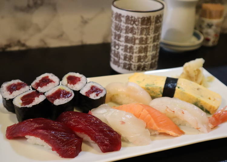 Tsukiji Sushitomi Sushi Rolls: A Terrific Tuna Lunchtime Special (990 yen)