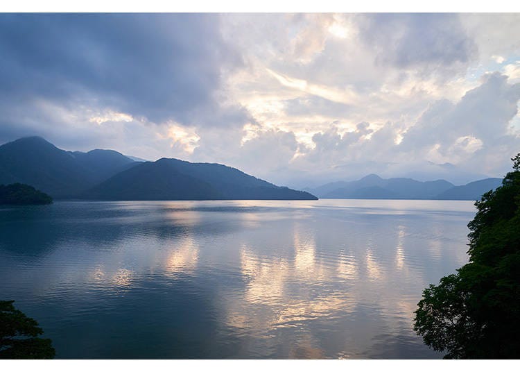 中禪寺湖的夕陽景色