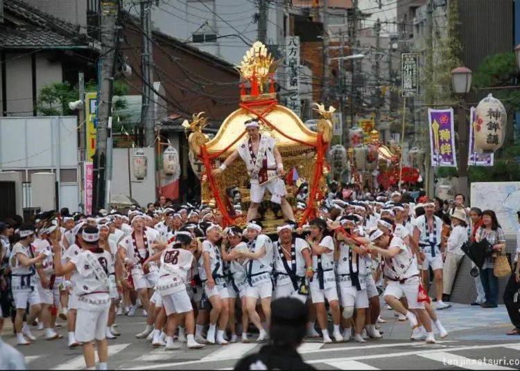 Tenjin Festival: Magnificent Mikoshi and Fireworks at One of Japan's Three Great Festivals (June-July/Osaka)
