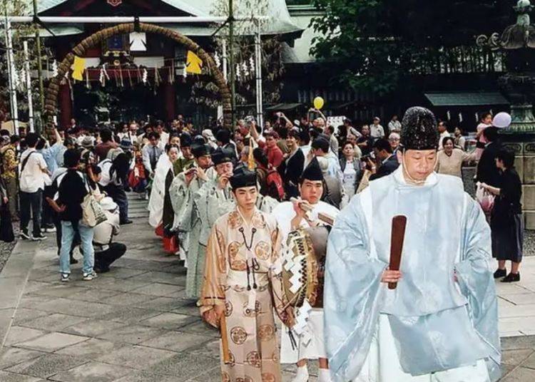 300mの祭礼行列が練り歩く様子は必見「山王祭」（赤坂）