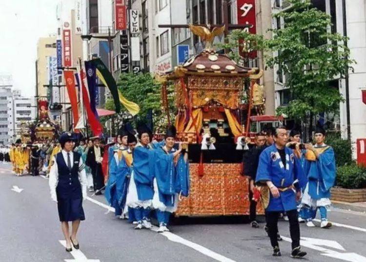 최대 볼거리는 ‘미코시 미야이리’! 일본의 삼대 축제 중 하나인 ‘간다 마츠리’(간다)