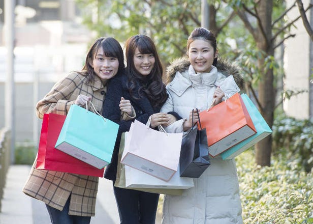 Japan's Nationwide New Year Sales (2024 Guide): Opening Hours for Major Shops, Tips, and More